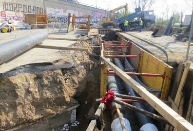 Výstavba tepelného napaječe Libeň – Holešovice (úsek Železničářů – areál THOL)